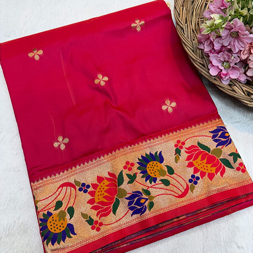 Lotus Brocade Saree - Image 4