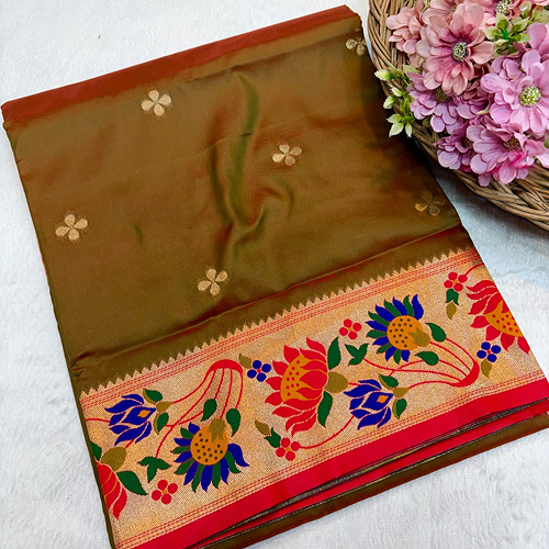 Lotus Brocade Saree - Image 10